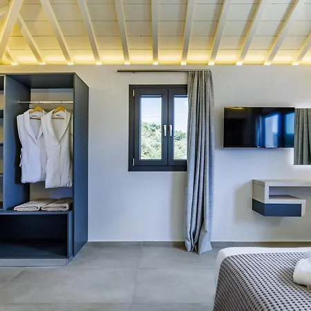 Jonina * Skopelos Town