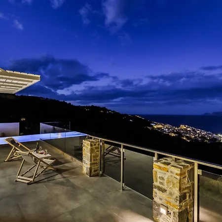 Jonina Villa