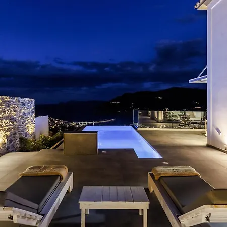 Jonina * Skopelos Town