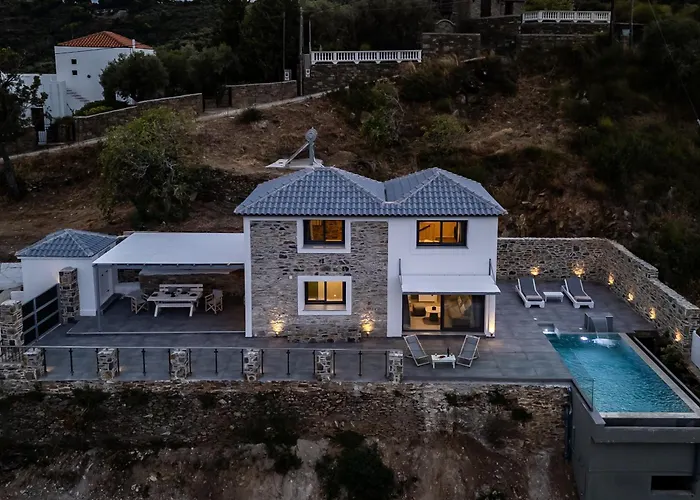 Jonina * Skopelos Town